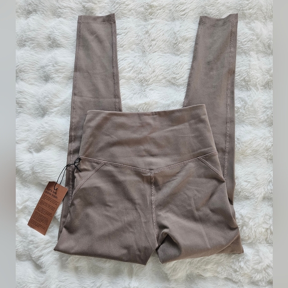 Girlfriend Collection Leggings NWot - Picture 10 of 16